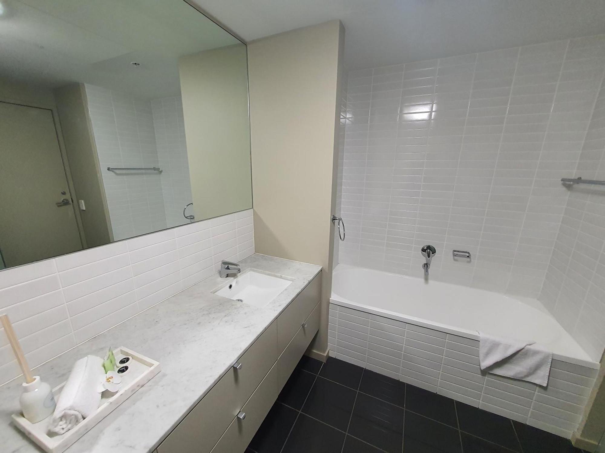 Harbour Escape Apartments Docklands ملبورن المظهر الخارجي الصورة